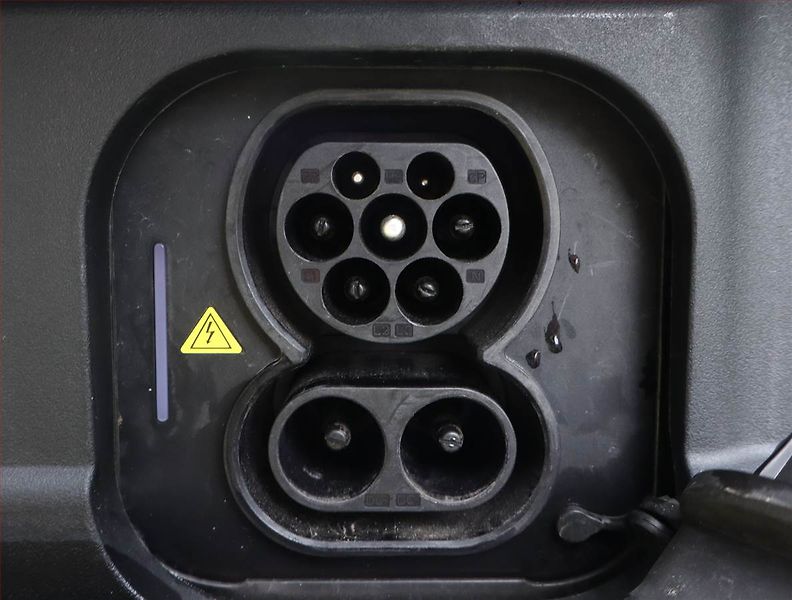 Omoda 5 EV (2025) Premium 61 kWh - fotka 24 z 25