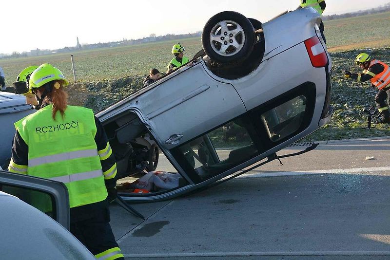 Cvičení, které mělo prověřit všechny složky Integrovaného záchranného systému při hromadné nehodě, se konalo ve středu dopoledne na nově postavené D1 u Přerova.