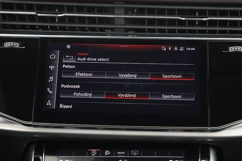 Audi Q8 (2023) 55 TFSI - fotka 15 z 20