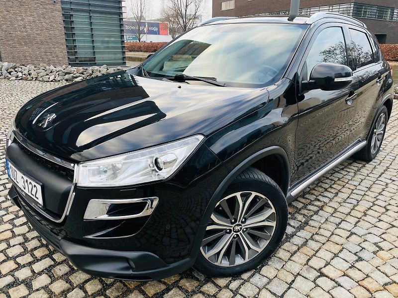 Peugeot 4008 1.8HDI 4x4 VÝHŘEV KAMERA TAŽNÉ - fotka 3 z 52