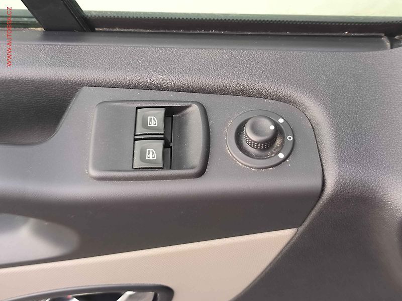 Renault Trafic (2017) 1.6dCi 145 ENERGY, 2.maj,ČR - fotka 19 z 21