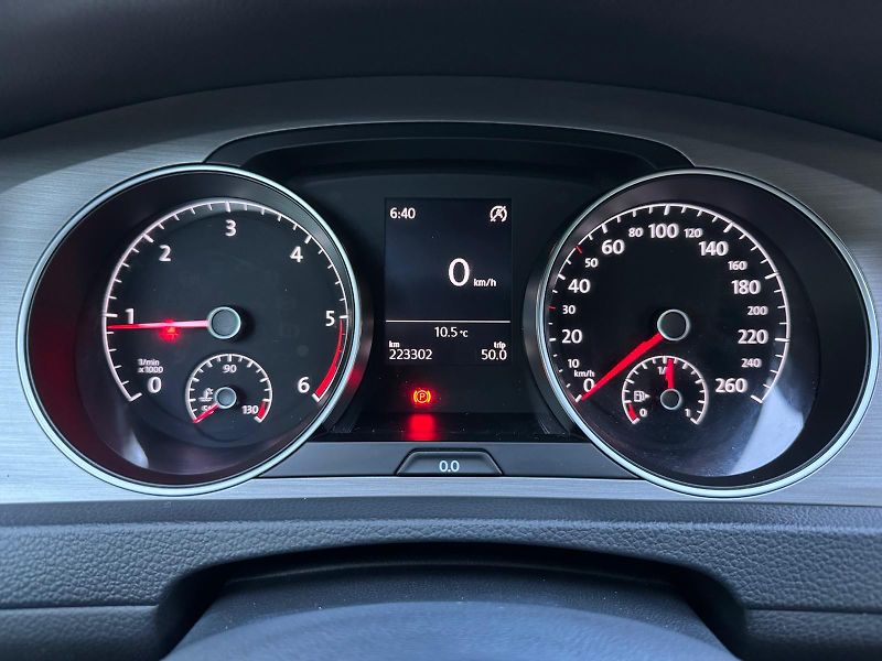 Volkswagen Golf (2016) VW Golf Variant VII 1.6 TDI - fotka 14 z 16