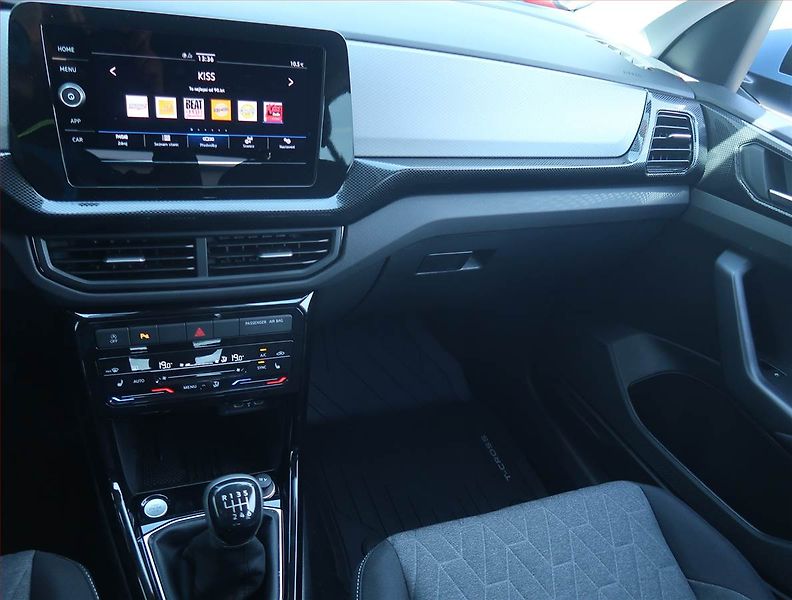 Volkswagen T-Cross (2025) 1.0 TSI - fotka 12 z 17
