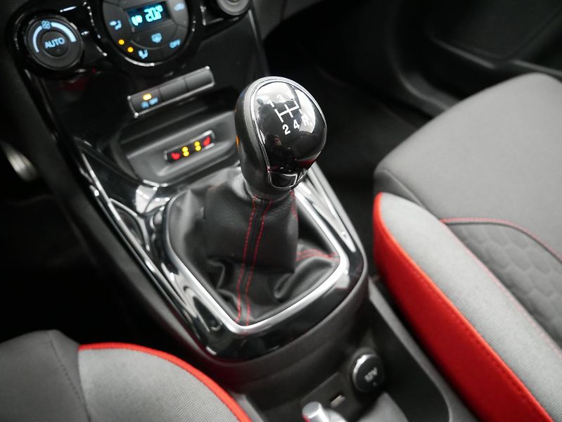 Ford Fiesta - fotka 20 z 22