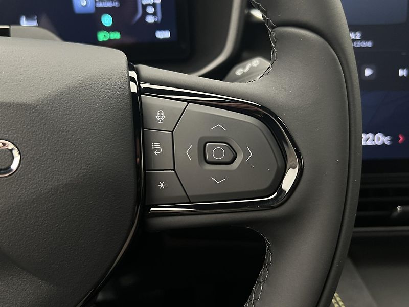 Lynk & Co 01 CORE PHEV AUT CZ 1.maj - fotka 23 z 48