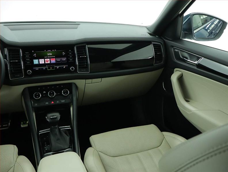 Škoda Kodiaq (2022) Laurin&Klement 2.0 TDI - fotka 8 z 17