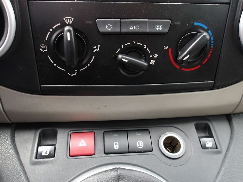 Citroën Berlingo 1,6HDI 88kW 2 x šoupačky! - fotka 18 z 29