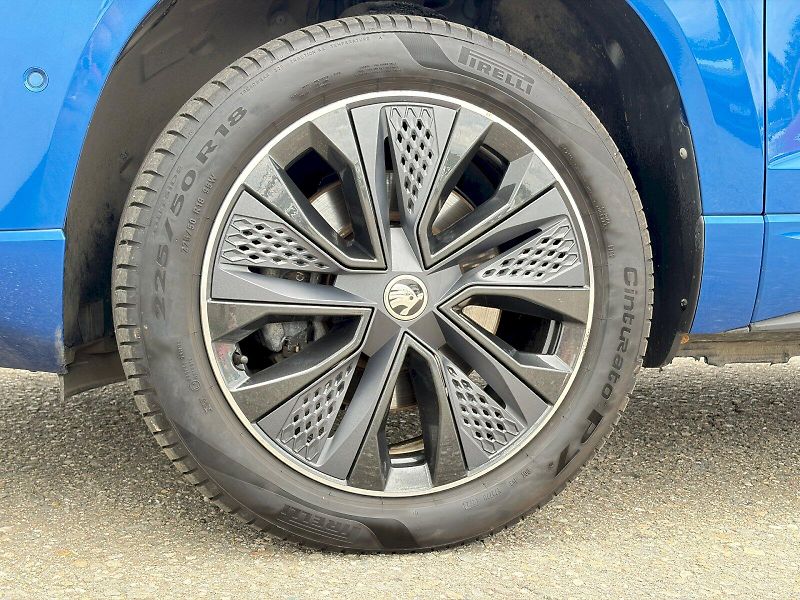 Škoda Karoq (2024) DSG 4x4 2.0 TDI / 110 kW / SPO - fotka 35 z 35