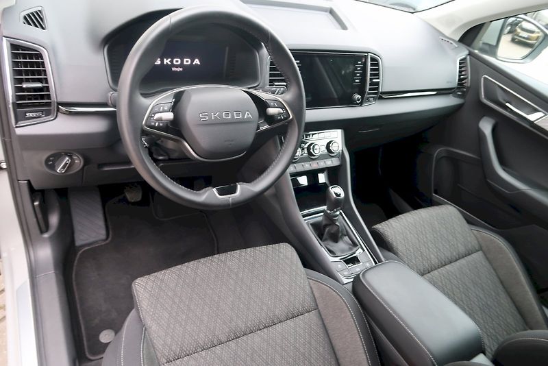 Škoda Karoq (2025) Top Selection 1.5 TSI 110 kW - fotka 19 z 28