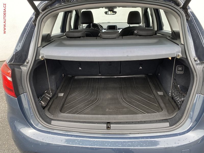 BMW Řada 2 (2015) 2.0 D 218 d, Sport, AT, navi - fotka 7 z 19