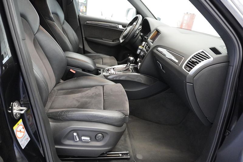 Audi SQ5 3,0 TDI S-LINE QUATTRO AUT. - fotka 25 z 27