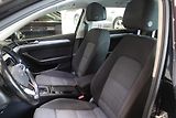 Volkswagen Passat (2021) 2.0TDI DSG Display LED - náhled 15