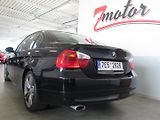 BMW Řada 3 (2008) 318i,klima,senzory,navi - náhled 26