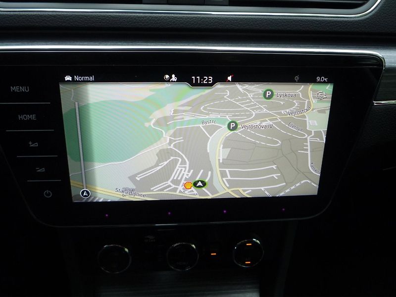 Škoda Superb (2023) 2,0TDi 110kW DSG STYLE Komfort - fotka 9 z 20