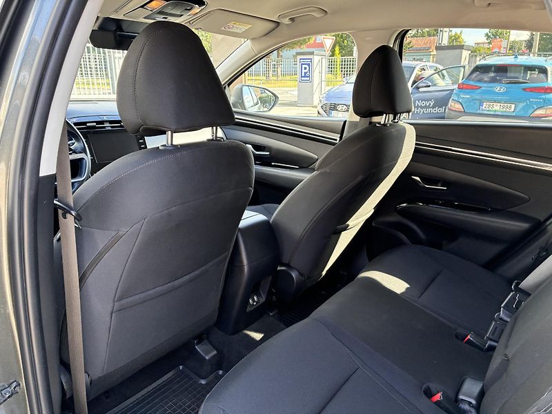 Hyundai Tucson 1,6T-GDi 110kW REZERVACE - fotka 12 z 30