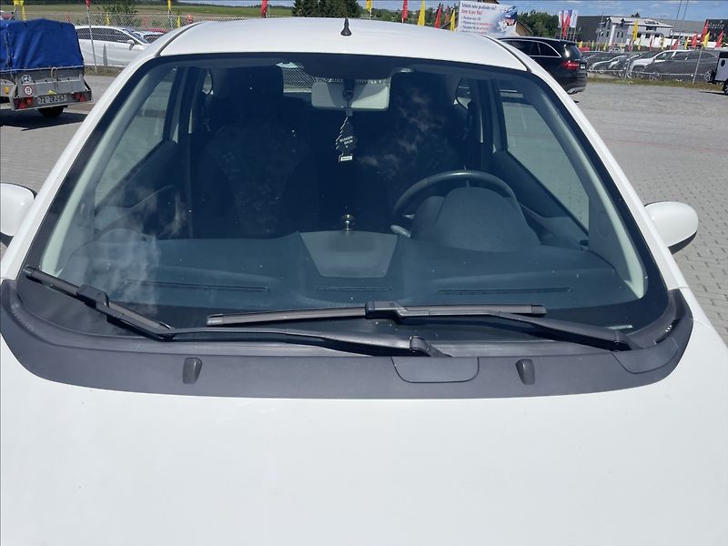 Ford Ka 1,2 i 51kw Klima, po STK - fotka 22 z 28