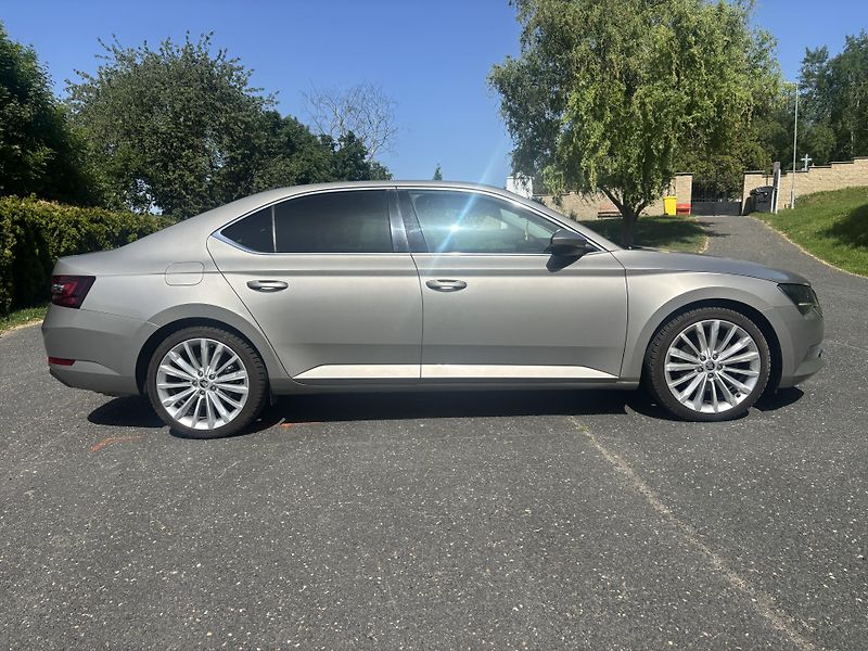 Škoda Superb (2016) 2.0 TSI 162kw Style REZERVACE - fotka 4 z 31