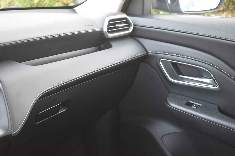 MG ZS přijelo na český trh již ve druhé generaci.
