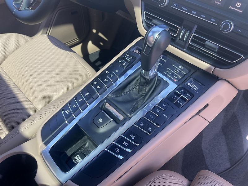 Porsche Macan S - fotka 24 z 28