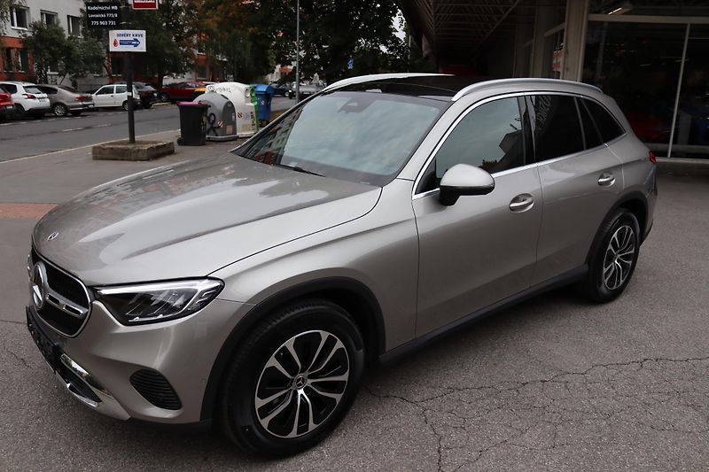 Mercedes-Benz GLC Mercedes-Benz GLC 200 4MATIC - fotka 20 z 58