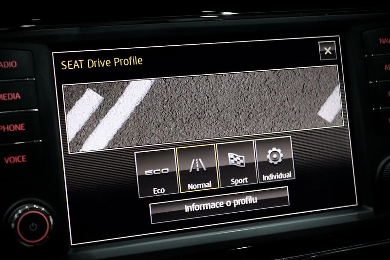 Seat Ateca 1.4 TSI 110 kW DSG Xcellence - fotka 38 z 46