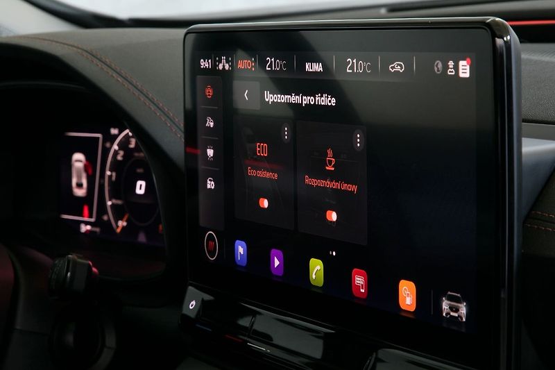 Cupra Formentor 1.5TSI 110kW LED Kamera ZÁRUKA - fotka 33 z 41