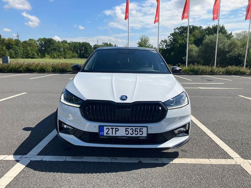 Škoda Fabia (2024) 1.0 TSI Monte Carlo - fotka 6 z 27