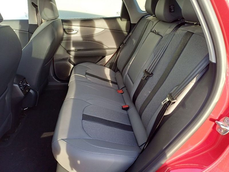 MG MGS5 EV Elektromotor 170 kW EXCLUSIVE - fotka 17 z 20