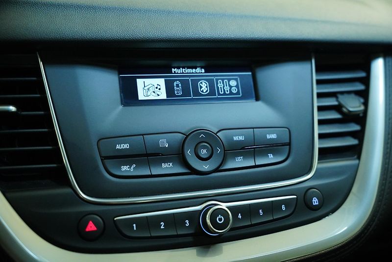 Opel Crossland X - fotka 19 z 24