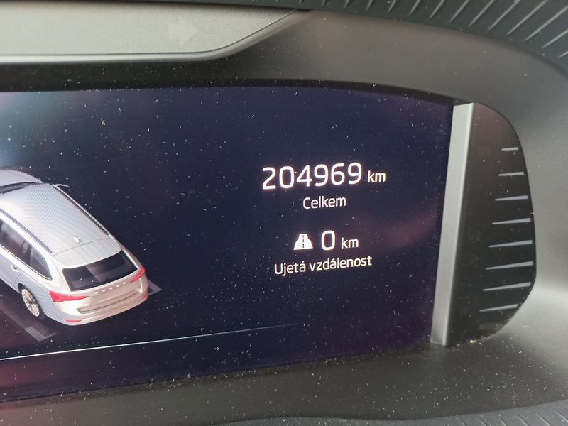 Škoda Octavia (2023) 2.0TDi 110kW 4x4 DSG ČR DPH - fotka 24 z 24
