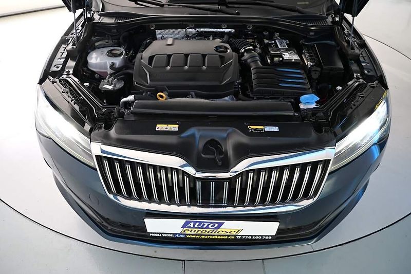 Škoda Superb (2022) 2.0 LED DSG ACC Virtual Kamera - fotka 33 z 34