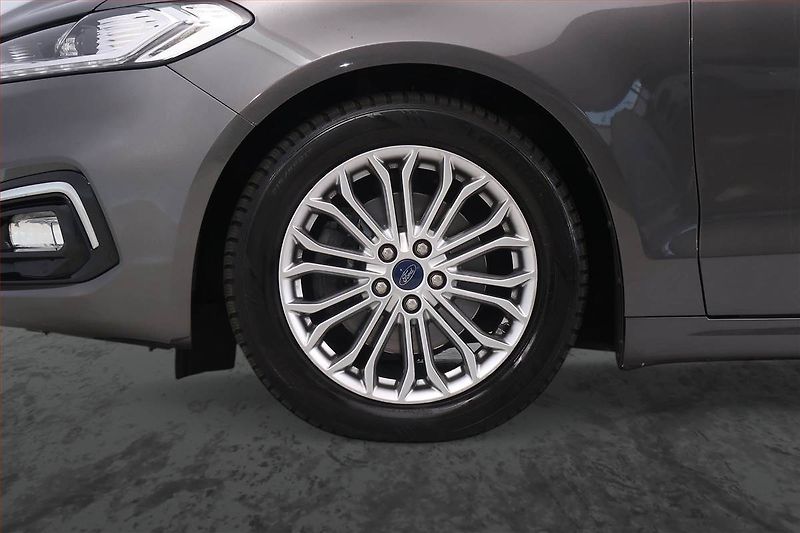 Ford Mondeo (2022) Titanium 2.0 EcoBlue, Automat - fotka 15 z 21