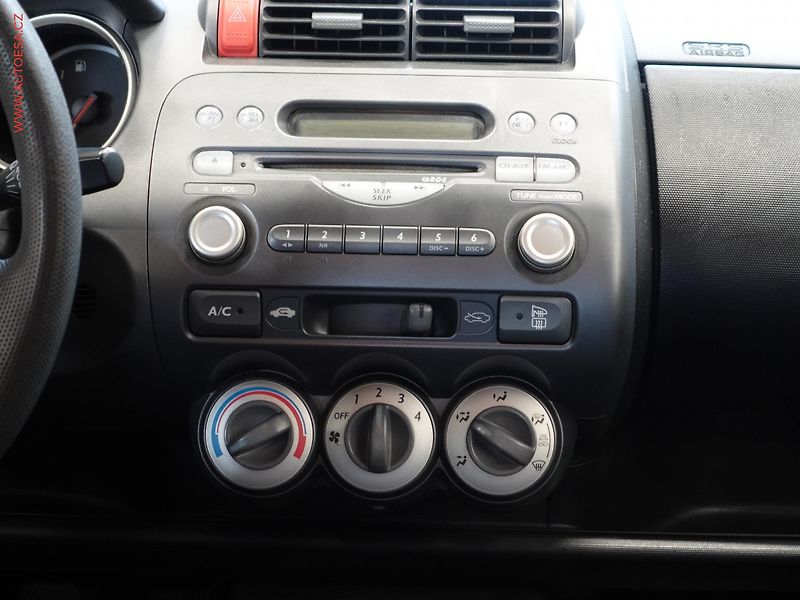 Honda Jazz (2005) 1.2i, AC, STK4/28 - fotka 13 z 17