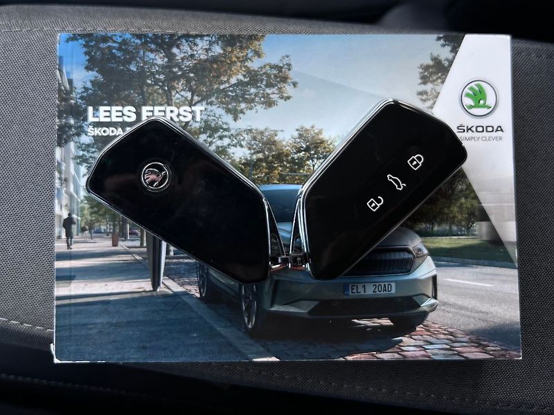 Škoda Enyaq iV 60 132 kW-TAŽNÉ-P.KAMERA - fotka 45 z 49