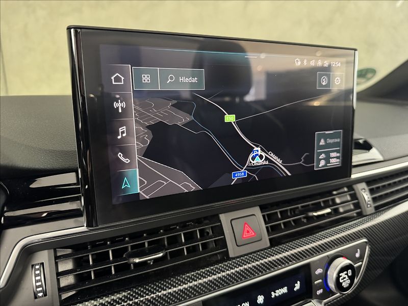 Audi A5 2,0 TDi  S-Line Quattro Matrix - fotka 34 z 47