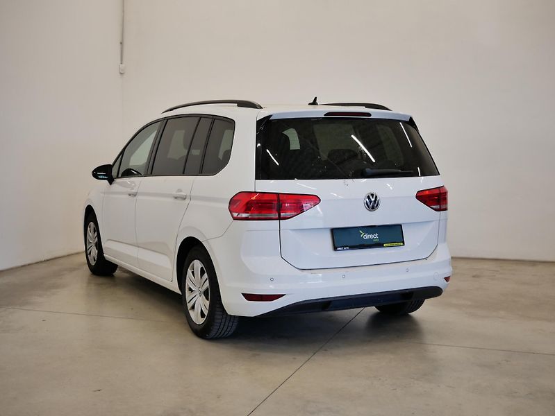 Volkswagen Touran - fotka 3 z 6