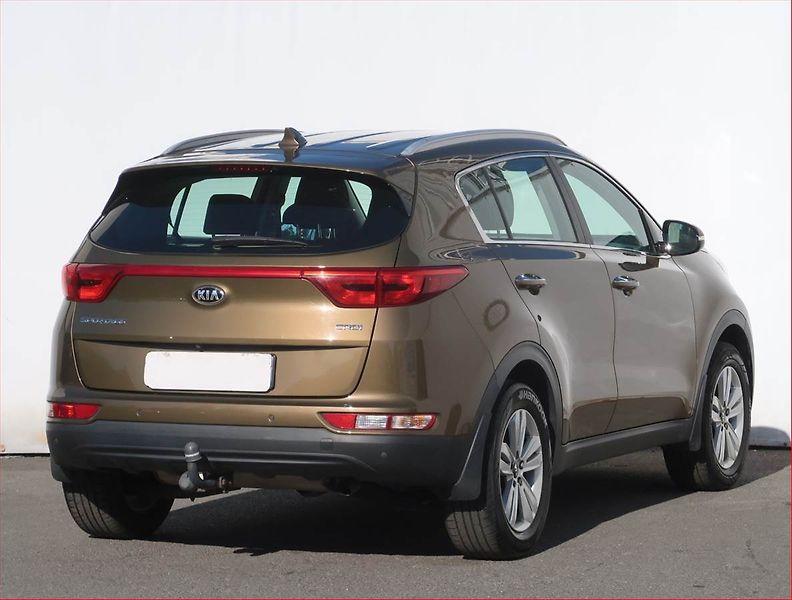 Kia Sportage (2016) 1.7 CRDi, Navi, Tempomat - fotka 5 z 21