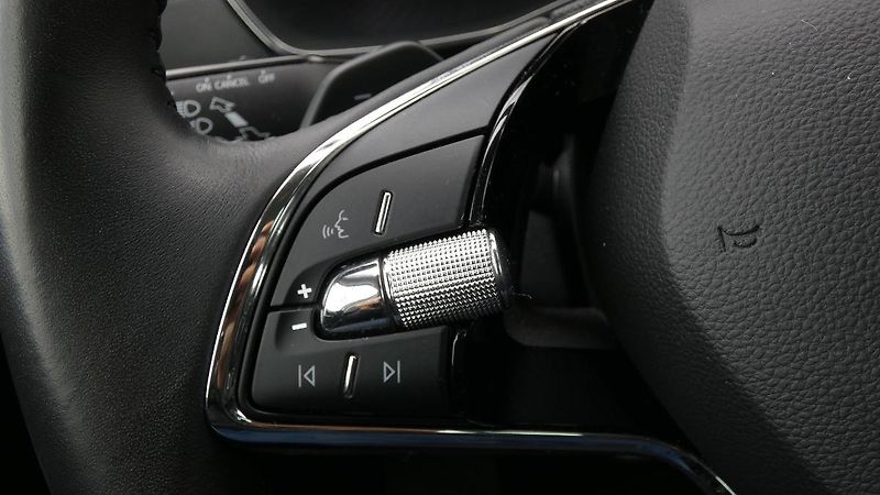 Škoda Octavia 1.5 TSI 110kW DSG Ambition - fotka 11 z 22