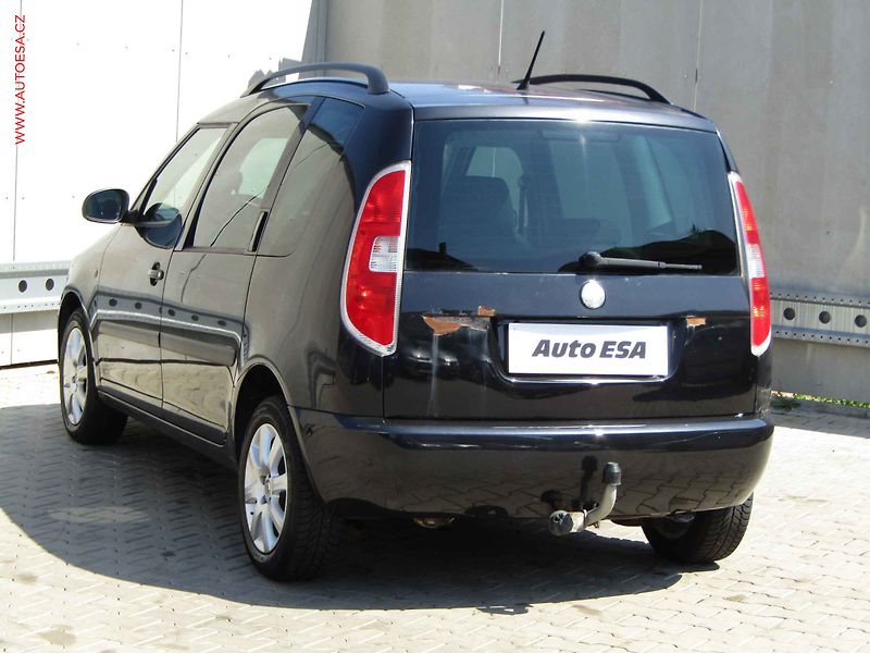 Škoda Roomster (2012) 1.2 TSi, AC, výhřev sed - fotka 6 z 16