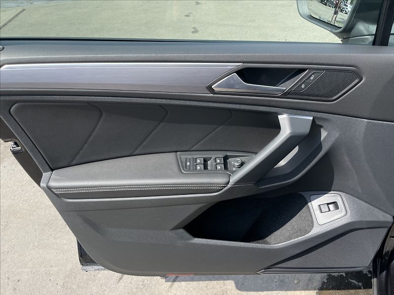 Seat Tarraco 2,0 TSI 4WD DSG FR NAVI+7míst - fotka 16 z 26
