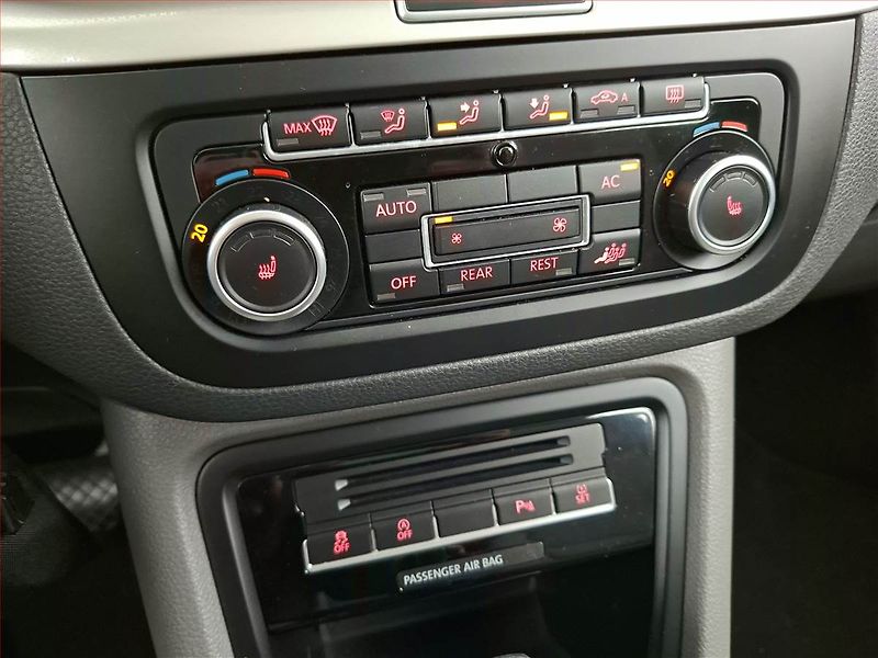 Seat Alhambra (2011) 2.0 TDI, Automat, 7 míst - fotka 15 z 18