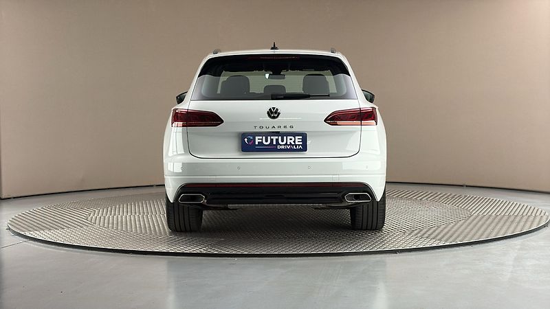 Volkswagen Touareg 3.0 TDI Tiptronic R-Line - fotka 5 z 33
