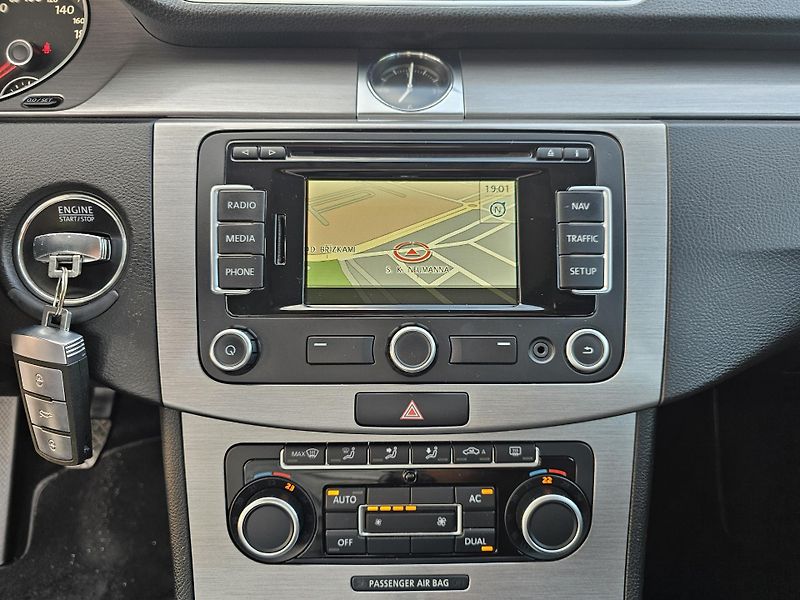 Volkswagen Passat 2.0 TDI 103kW,TEMPOMAT,SERVIS - fotka 23 z 50