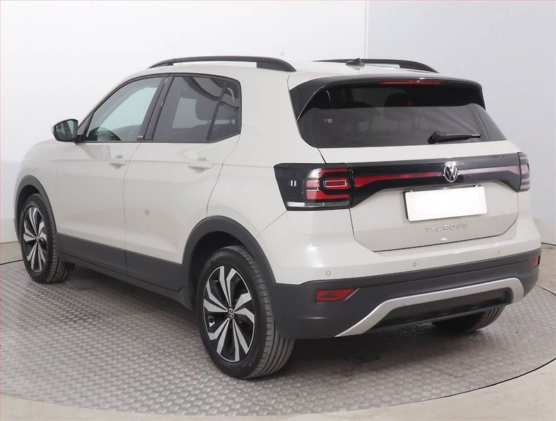 Volkswagen T-Cross (2022) Life 1.0 TSI, Serv.kniha - fotka 4 z 15