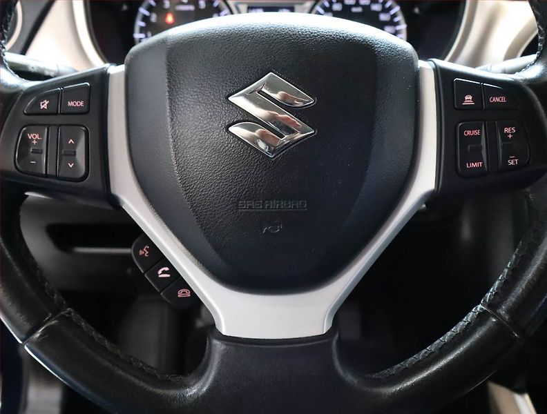 Suzuki Vitara (2017) 1.6 VVT, Kůže, Navi, Tempomat - fotka 22 z 22
