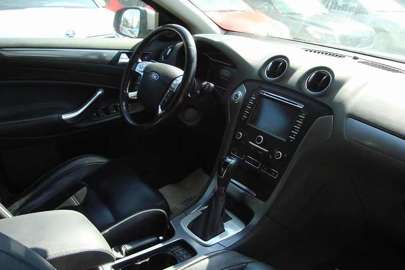 Ford Mondeo (2011) 2.0TDCi,AUT, Najeto 93Tis.km ! - fotka 43 z 75