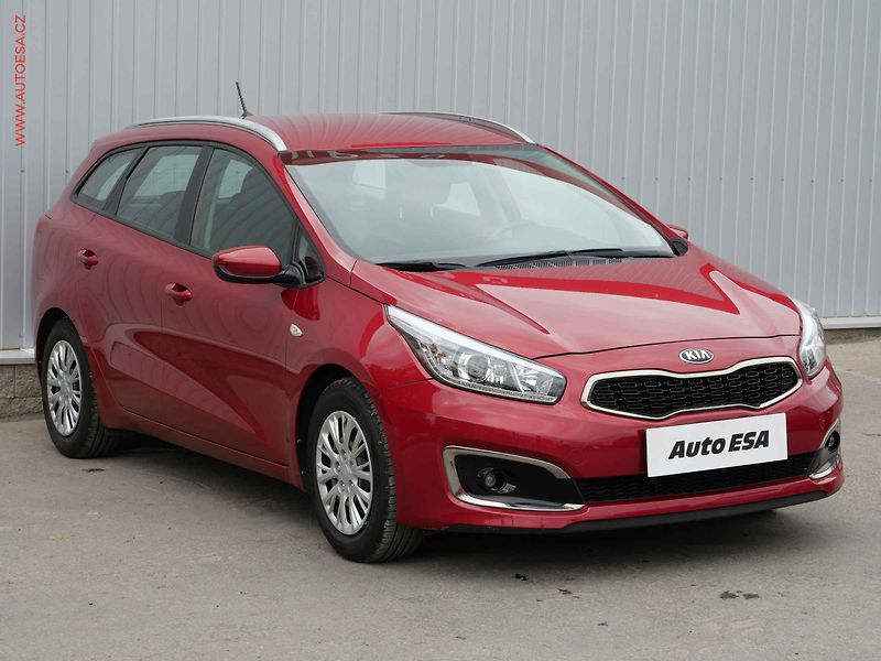 Kia Ceed (2017) 1.6 GDi, 2.maj,ČR, AC, park - fotografie inzerátu