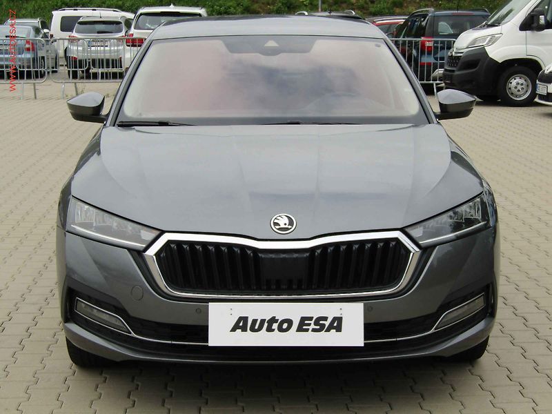 Škoda Octavia (2023) 2.0TDi, ČR, Style, DSG, navi - fotka 2 z 16