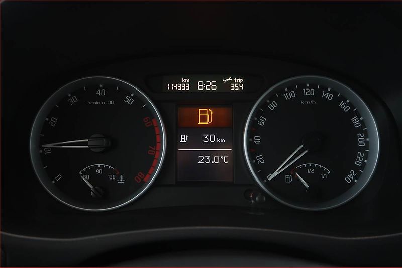 Škoda Fabia (2008) 1.2 12V, zamluveno - fotka 11 z 14