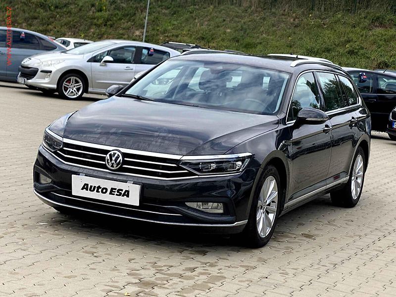 Volkswagen Passat (2020) 1.6 TDi, Elegance, DSG, LED - fotka 3 z 17